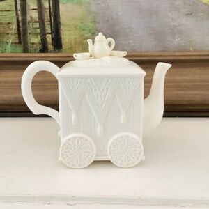 LENOX Teapot BUTLER'S PANTRY Tea Cart 3D Decorative Porcelain White Old World